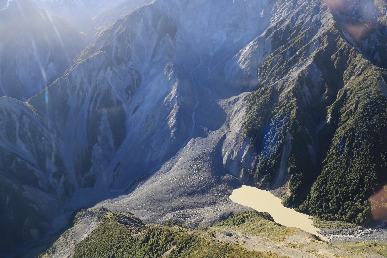 Hapuku river, landslide dam, New Zealand - December 2016