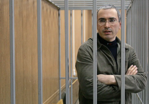 http://images.forbes.com/media/2010/05/26/0526_billionaires-jail-mikhail-khodorkovsky-intro_485x340.jpg