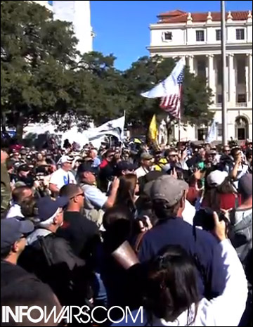 Despite Media Fear Mongering, No Injuries At Open Carry Gun Rally 102013crowd