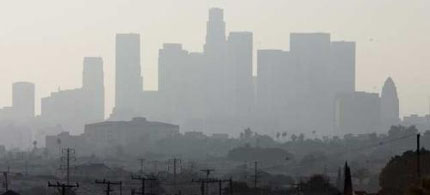 The Los Angeles Basin is far from meeting federal pollution standards. (photo: Francine Orr /Los Angeles Times)