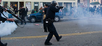 The scene in downtown Oakland, California, on the afternoon of October, 25 2011. (photo: Andrew Kenower/flickr)