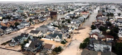 Hurricane Sandy destroyed 111 homes in the Queens neighborhood of Rockaway Beach. (photo: USAF/Master Sgt. Mark C. Olsen)