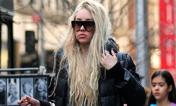 Amanda Bynes Following in the Footsteps of Britney Spears, Placed Under Conservatorship