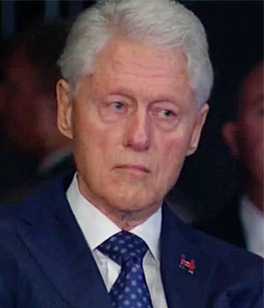 Bill Clinton's face as Trump discusses rape accusations during second presidential debate (Photo: Twitter)
