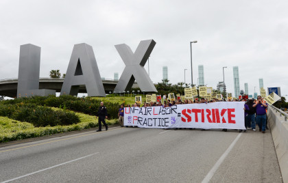 143640939 Thousands Of LAX Workers Set For Walkout On Thanksgiving Eve