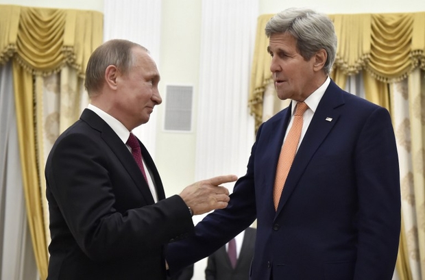 ussian President Vladimir Putin (L) meets with US Secretary of State John Kerry at the Kremlin in Moscow, on 24 March, 2016 (AFP)
