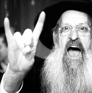 Rabbi-Rabbinovich. Note the hand sign. 